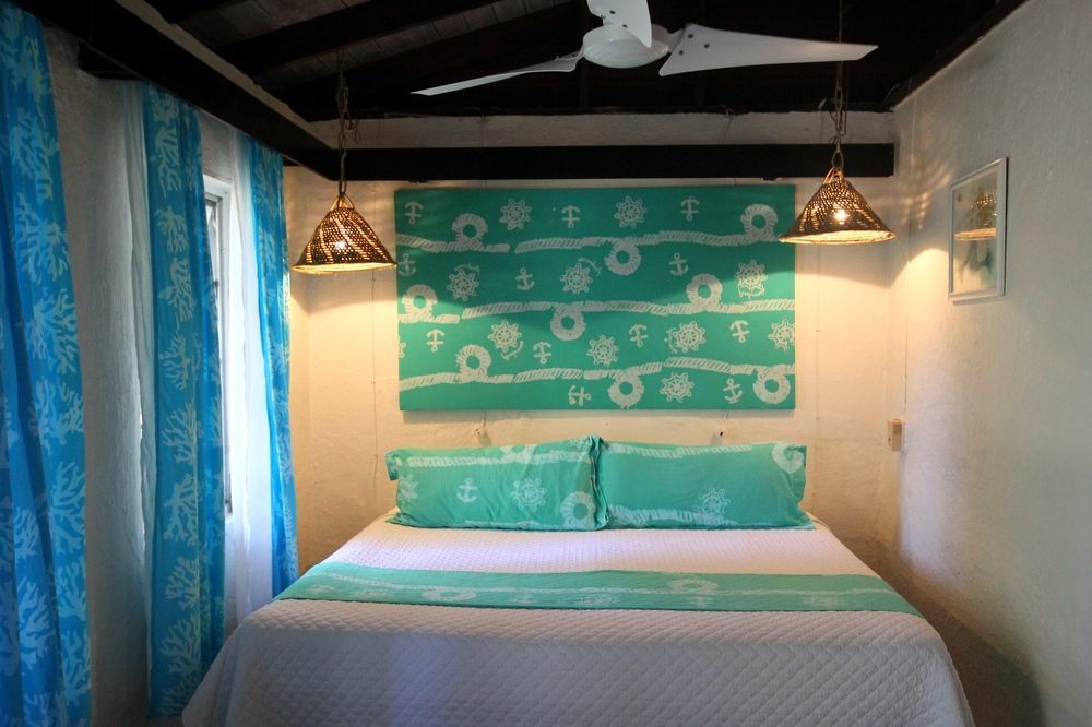 Small Hope Bay Lodge Andros Town Buitenkant foto